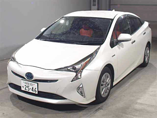 TOYOTA PRIUS 2016