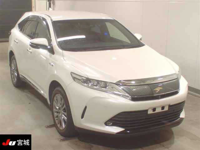 TOYOTA HARRIER 2018