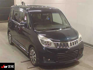 MITSUBISHI DELICA D2 2014
