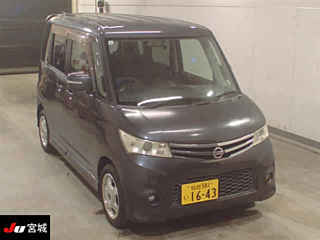 NISSAN ROOX 2012