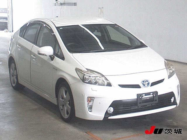 TOYOTA PRIUS 2012