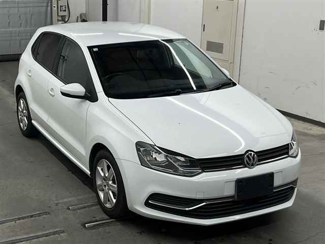 VOLKSWAGEN POLO 2014