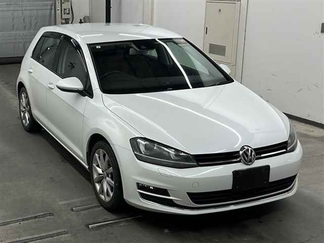 VOLKSWAGEN GOLF 2015