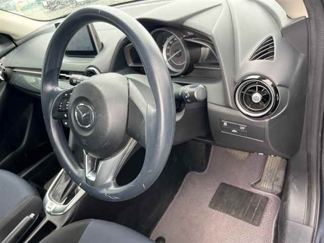 MAZDA DEMIO 2016