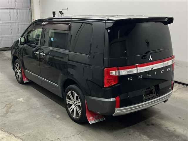 MITSUBISHI DELICA D5 2019