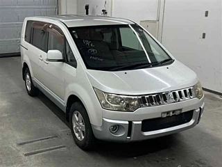 MITSUBISHI DELICA D5 2008