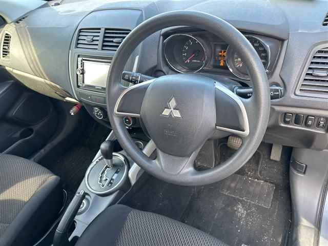 MITSUBISHI RVR 2013