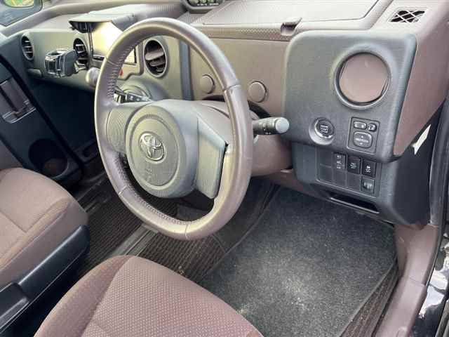 TOYOTA SPADE 2014