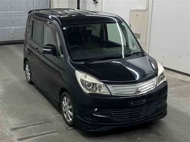 MITSUBISHI DELICA D2 2012
