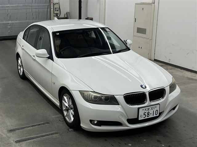 BMW 3 SERIES 2010