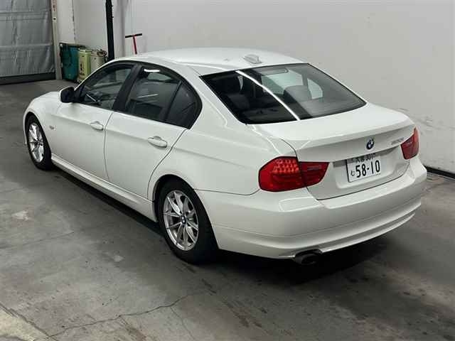 BMW 3 SERIES 2010
