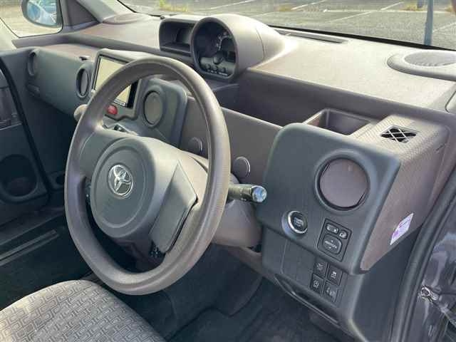 TOYOTA SPADE 2012