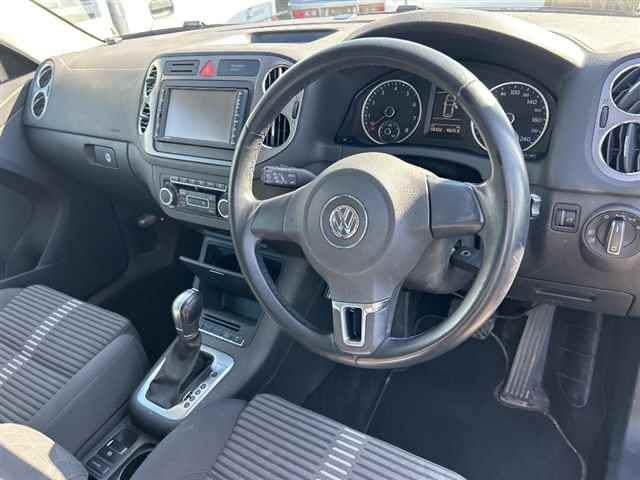 VOLKSWAGEN TIGUAN 2010