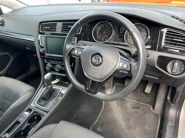 VOLKSWAGEN GOLF 2017