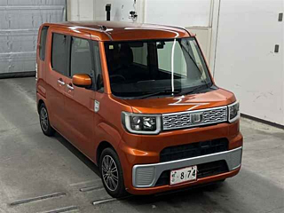 DAIHATSU WAKE 2014