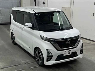 NISSAN ROOX 2021