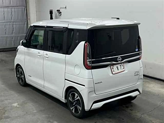 NISSAN ROOX 2021