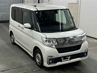 DAIHATSU TANTO 2016