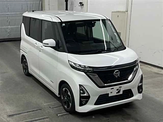 NISSAN ROOX 2021