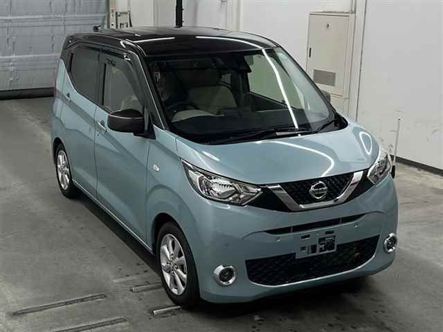 NISSAN DAYZ 2022