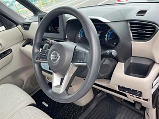 NISSAN ROOX 2020