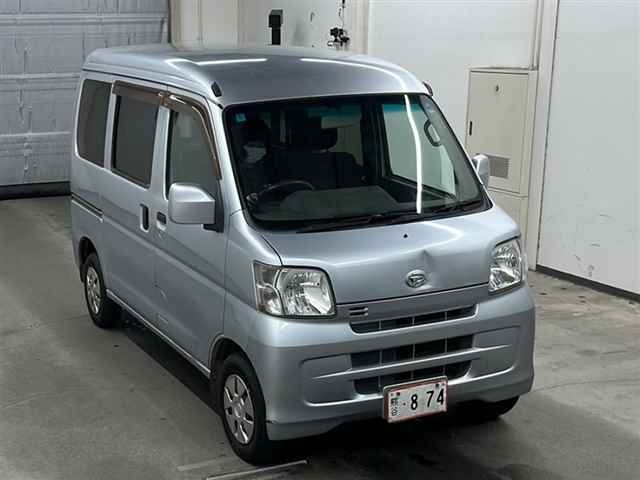 DAIHATSU HIJET VAN 2013