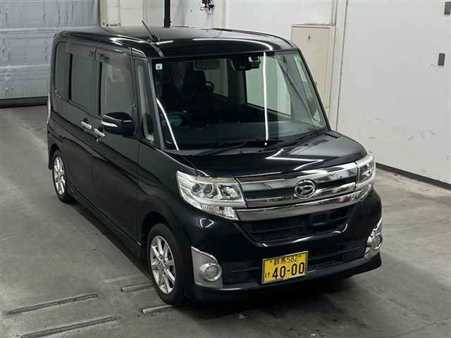 DAIHATSU TANTO 2015