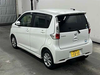 NISSAN DAYZ 2013