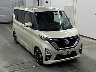 NISSAN ROOX 2020
