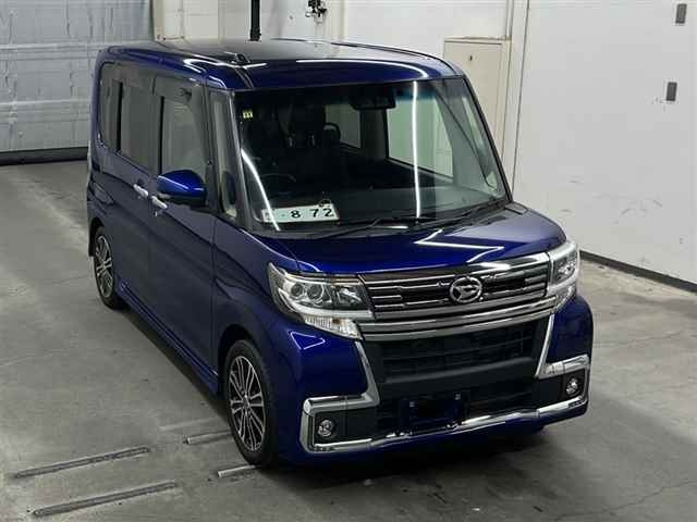 DAIHATSU TANTO 2018