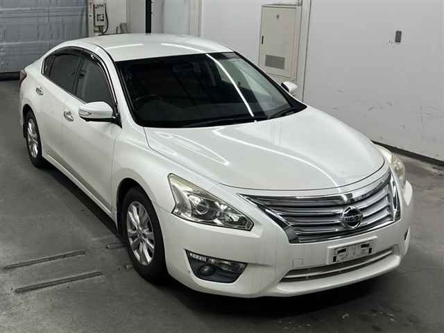 NISSAN TEANA 2015