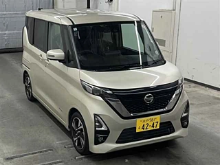 NISSAN ROOX 2020
