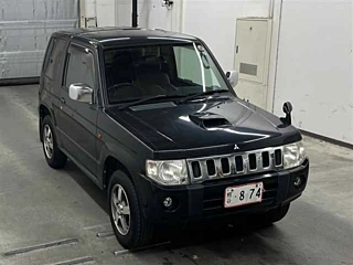 MITSUBISHI PAJERO MINI 2011