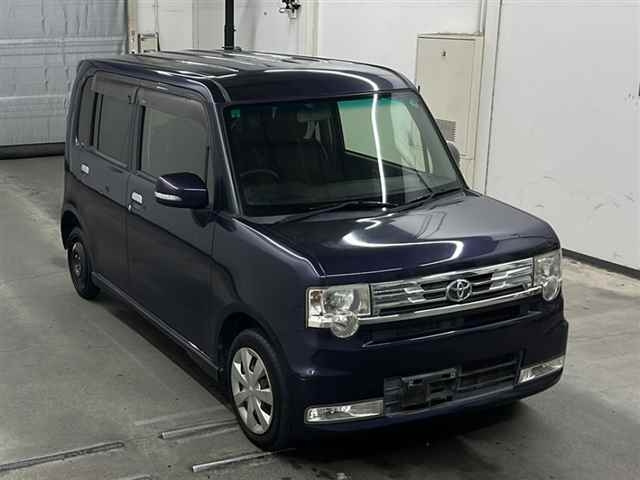 TOYOTA PIXIS SPACE 2014