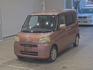 DAIHATSU TANTO 2010