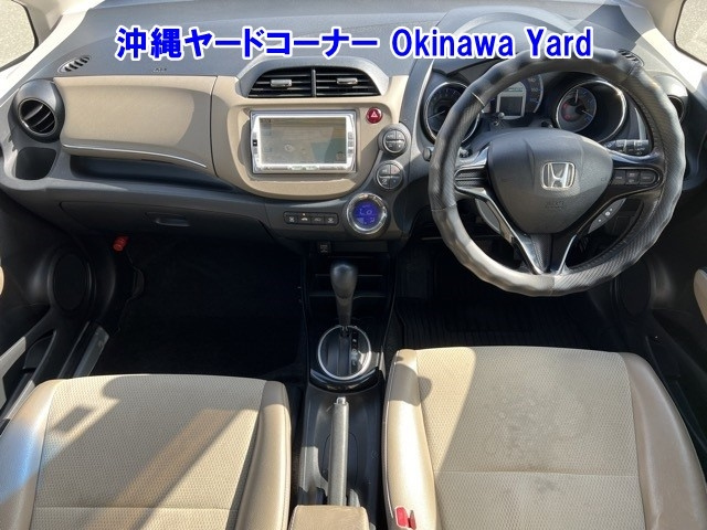 HONDA FIT SHUTTLE 2011