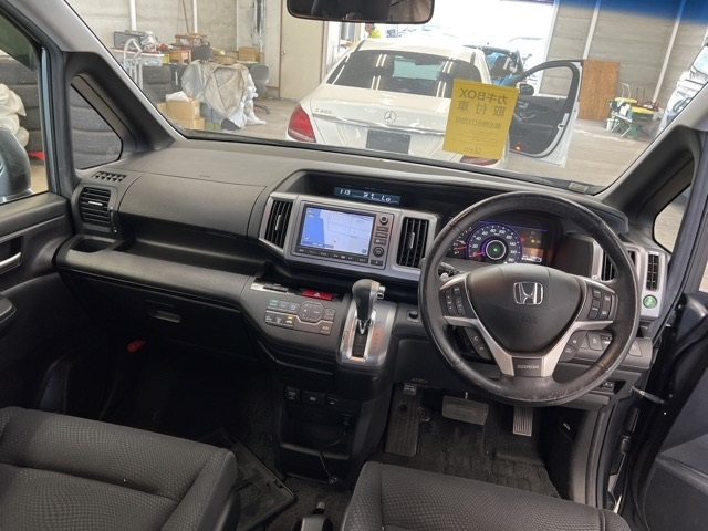 HONDA STEP WAGON 2012