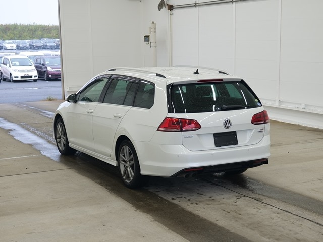 VOLKSWAGEN GOLF VARIANT 2015