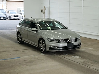 VOLKSWAGEN PASSAT VARIANT 2016