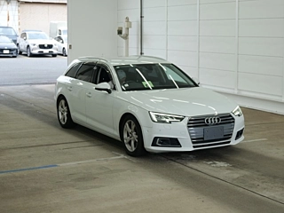 AUDI A4 2018