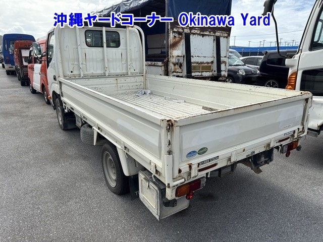 TOYOTA DYNA 2016
