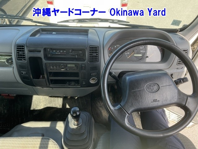 TOYOTA DYNA 2016