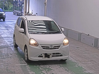 TOYOTA PIXIS EPOCH 2013