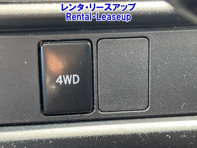 DAIHATSU HIJET VAN 2019