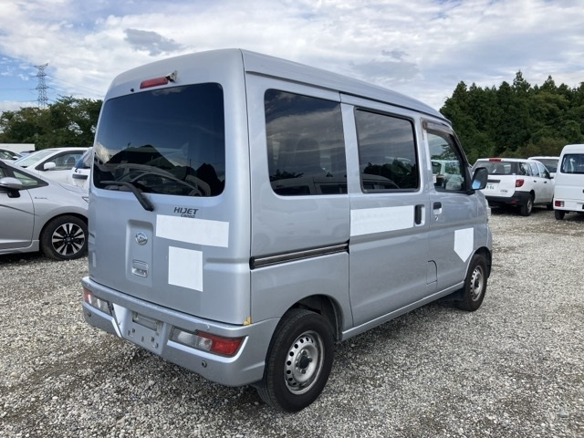 DAIHATSU HIJET VAN 2019