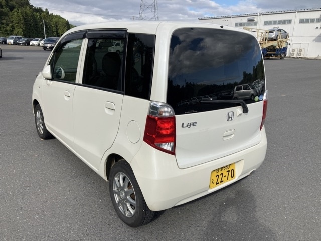 HONDA LIFE 2011