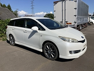 TOYOTA WISH 2010