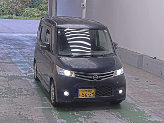 NISSAN ROOX 2010