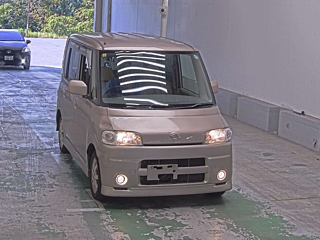 DAIHATSU TANTO 2004