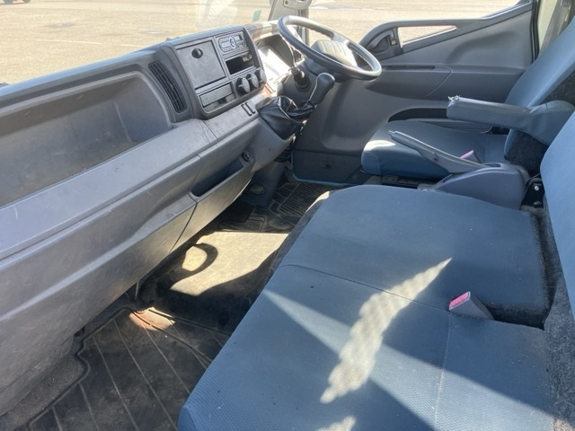 MITSUBISHI CANTER 2015